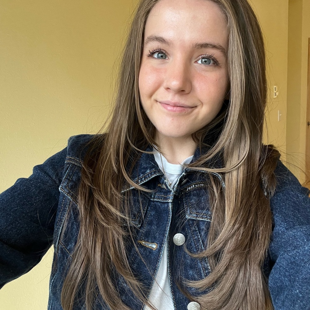 Meet your Posher, Milena